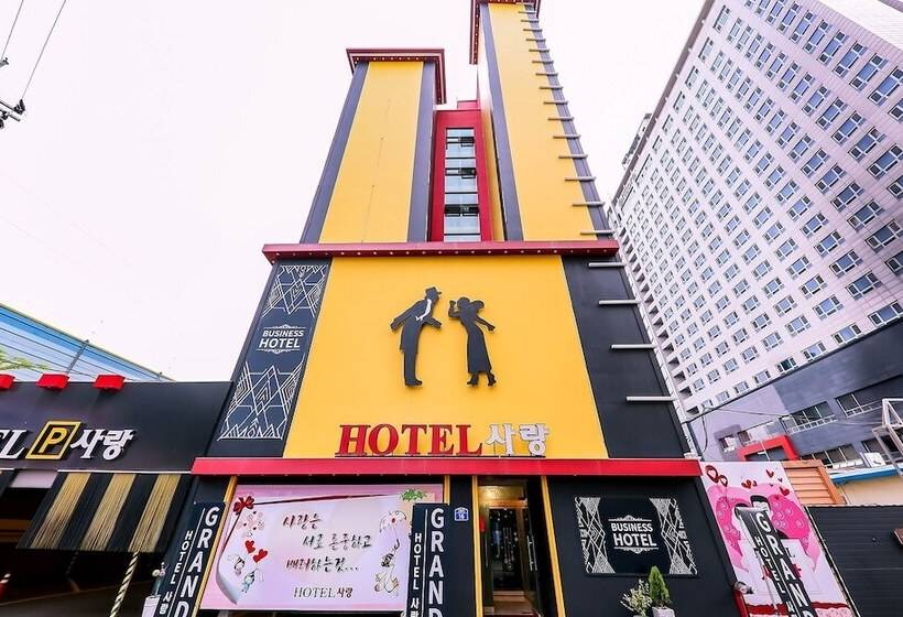 Мотель Cheonan Hotel Sarang