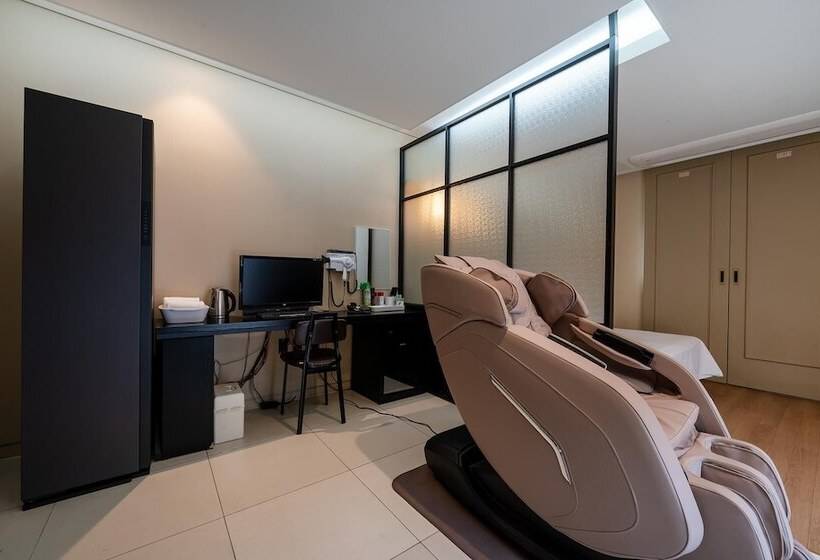 모텔 Cheongju Hotel Smart