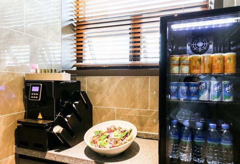 모텔 Cheongju The King