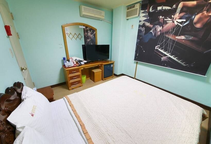 汽车旅馆  Chuncheon Metro