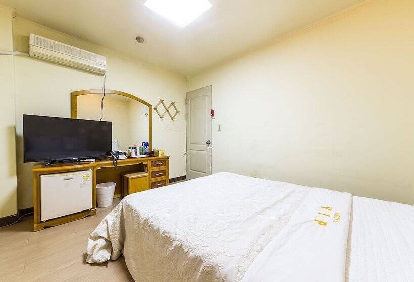 汽车旅馆  Chuncheon Metro