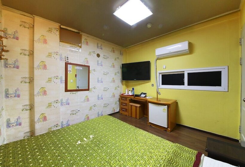 汽车旅馆  Chuncheon Metro