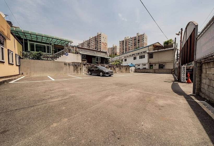 Motel Chuncheon Paradise