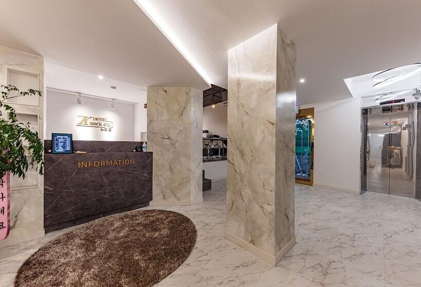 모텔 Daejeon Daeheung Hotel Knock On