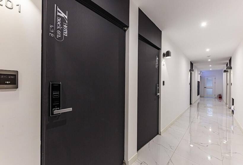 모텔 Daejeon Daeheung Hotel Knock On