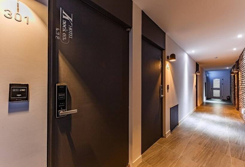 모텔 Daejeon Daeheung Hotel Knock On