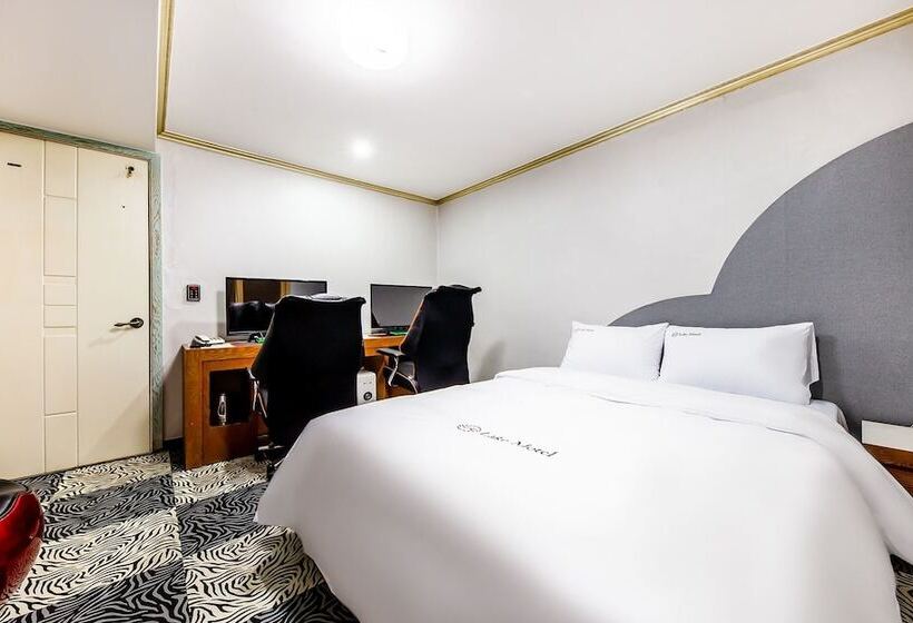 모텔 Daejeon Daesa Lake