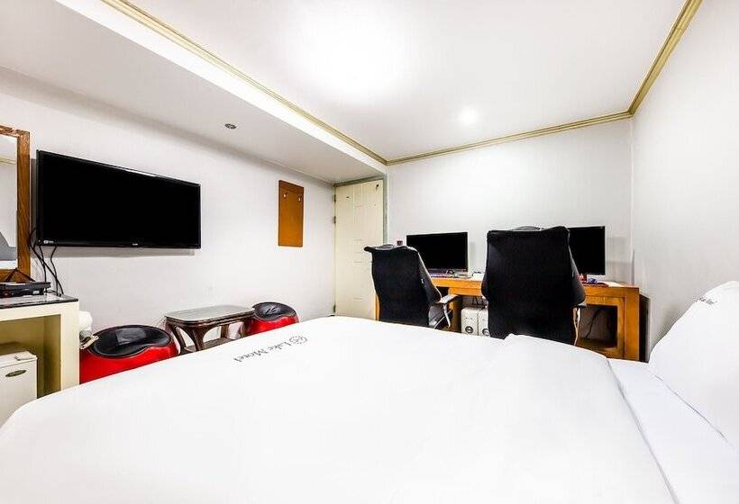 모텔 Daejeon Daesa Lake