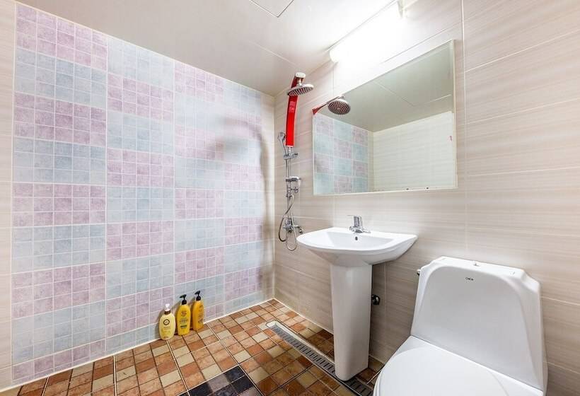 모텔 Daejeon Daesa Lake