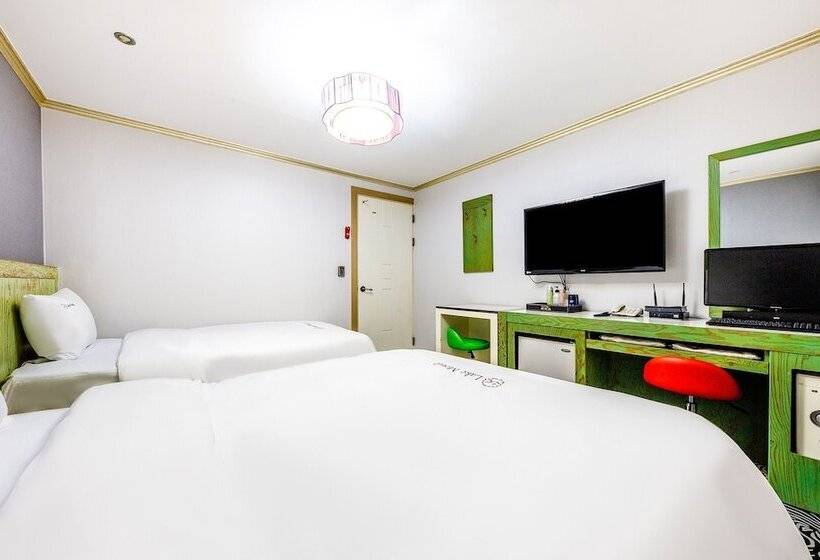 모텔 Daejeon Daesa Lake