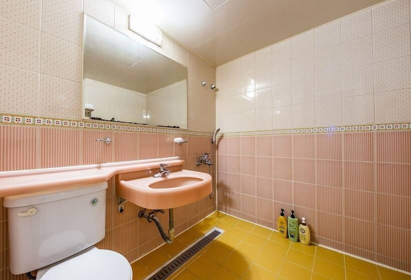 모텔 Daejeon Daesa Lake