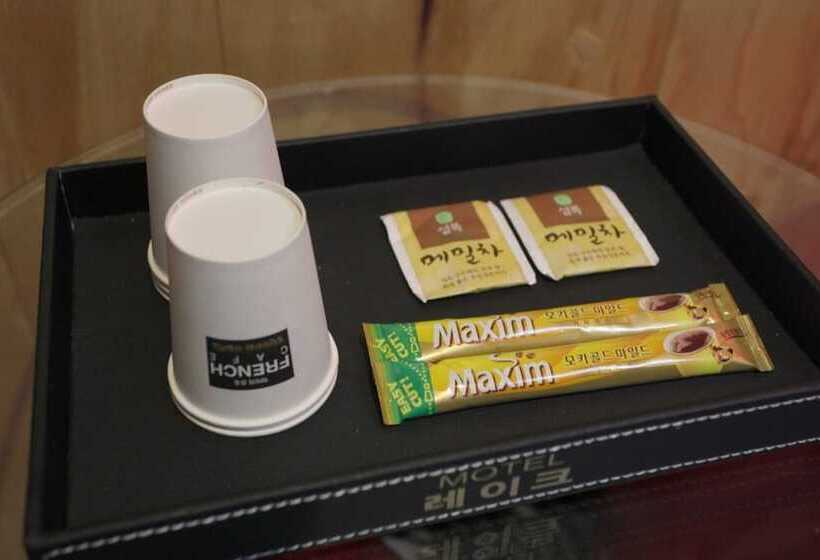 모텔 Daejeon Daesa Lake