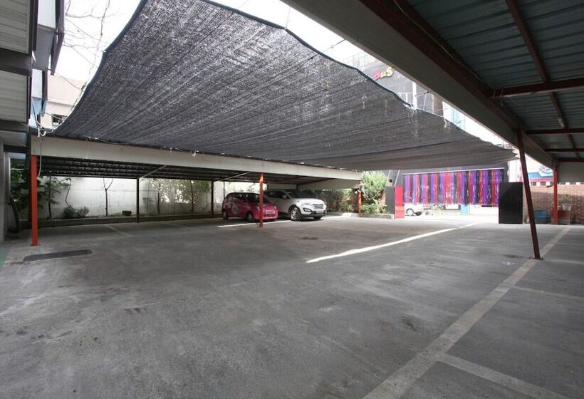 모텔 Daejeon Daesa Lake