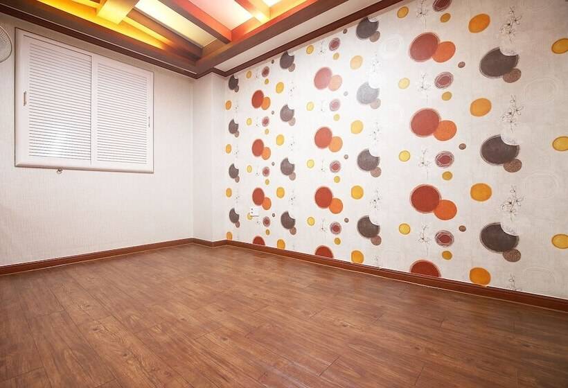 מוטל Daejeon Yongjeon Happy Tower