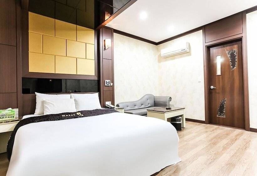 모텔 Gangneung Hotel Mong