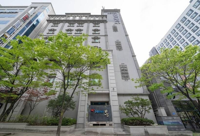 모텔 Gangneung Hotel Mong