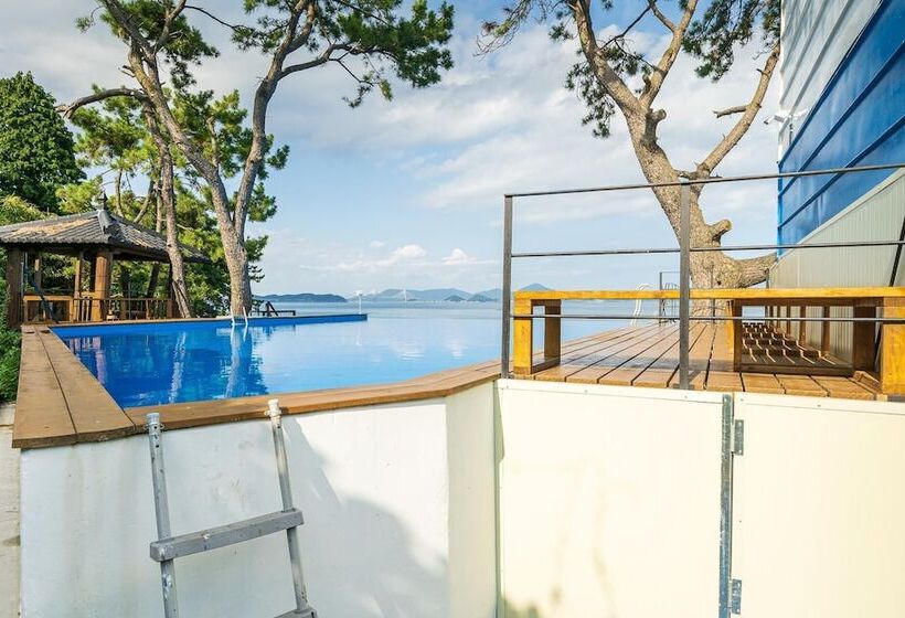 Motel Geojedo Jangmok Y