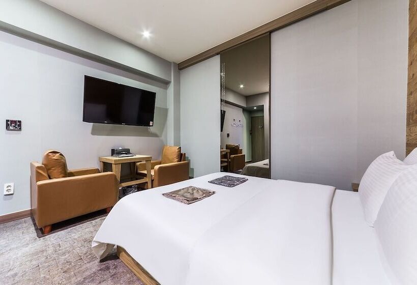 Motel Geumjeong 1004