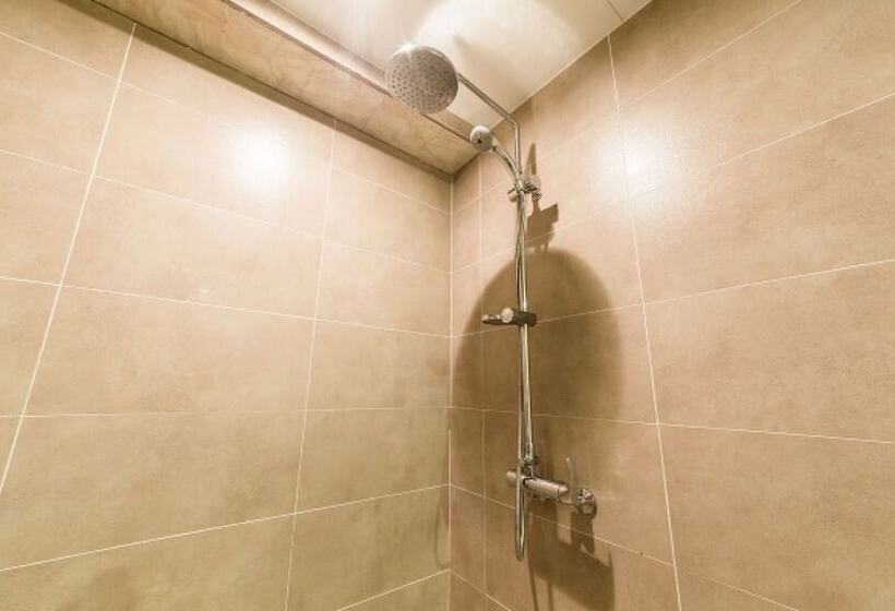 מוטל Geumjeong Regency