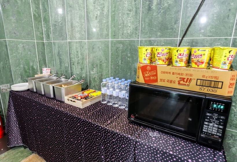 فندق على الطريق Gimcheon Hisense
