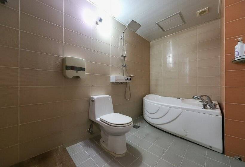 فندق على الطريق Gimcheon Hisense