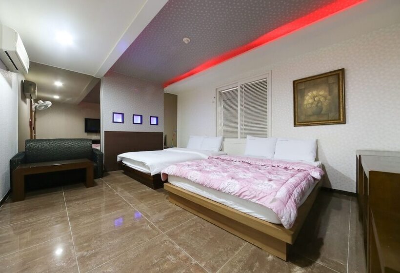 فندق على الطريق Gimcheon Hisense