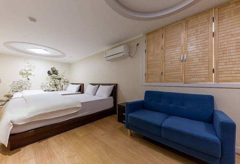 汽车旅馆  Grant Gorancho