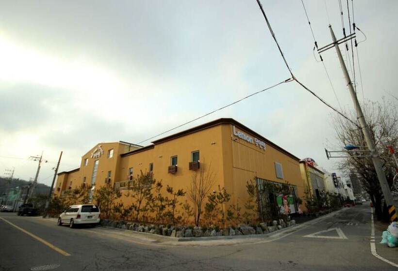Motel Gunsan Lemon Tree