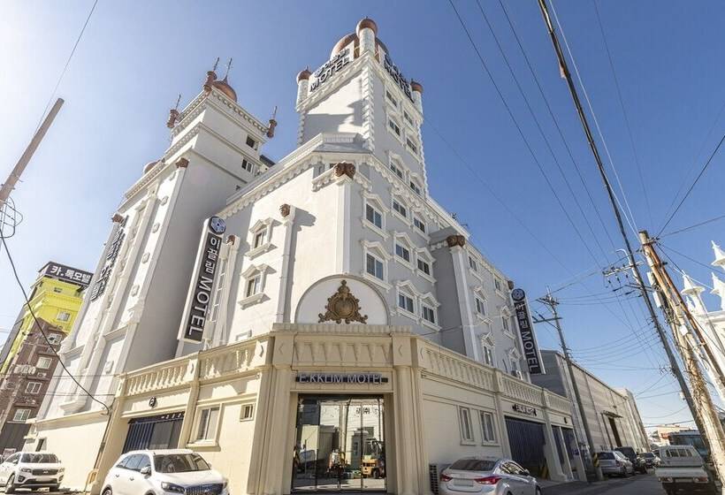 모텔 Gwangju Shinandong Ekklim