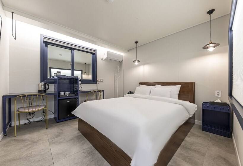 מוטל Gwangju Shinandong Ekklim