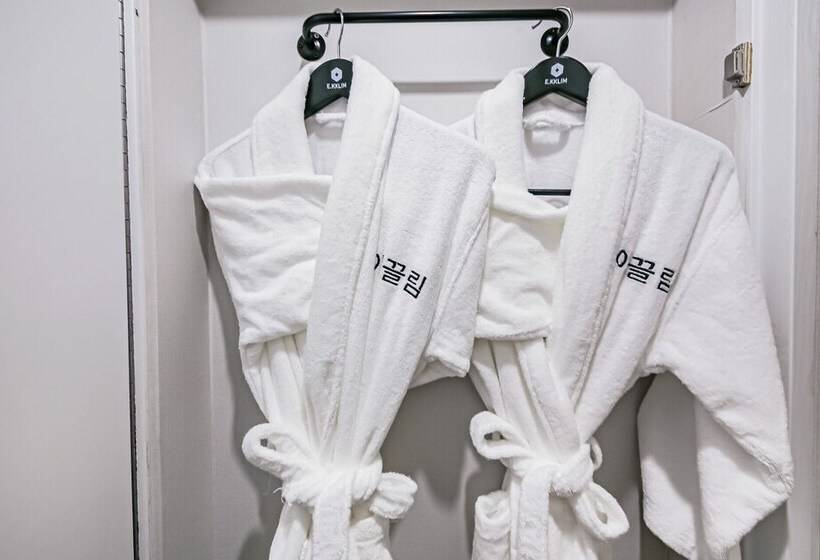 모텔 Gwangju Shinandong Ekklim