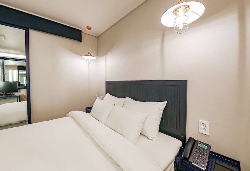 모텔 Gwangju Shinandong Ekklim