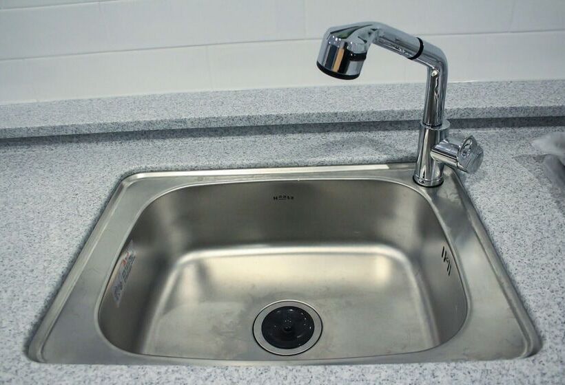 Мотель Gwangju Sinandong The Za