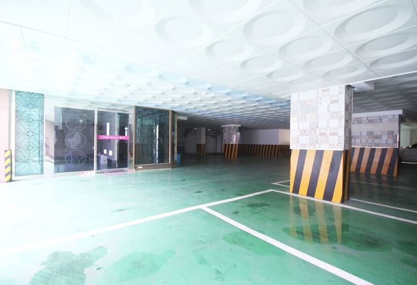 모텔 Gyeongsan Instar