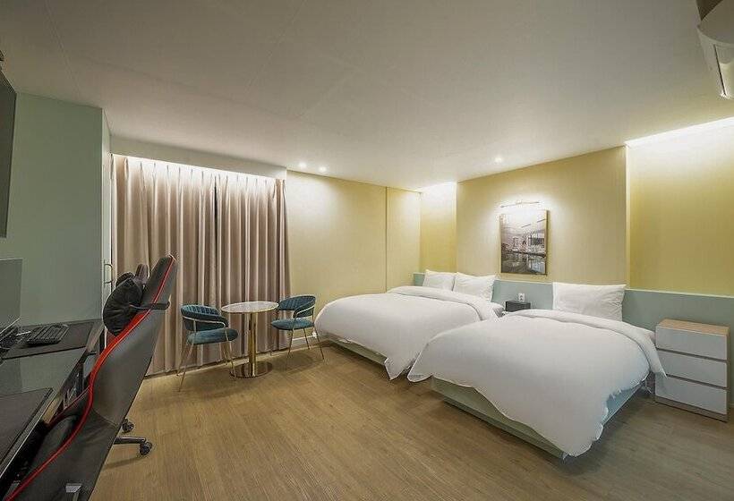 모텔 Gyeongsan Instar