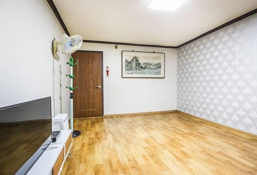 מוטל Haenam Dongil