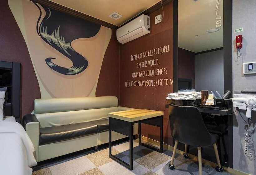 מוטל Ilsan Hwajeong June