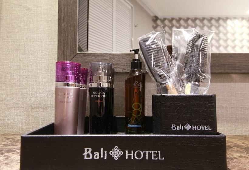 מוטל Indeokwon Bali