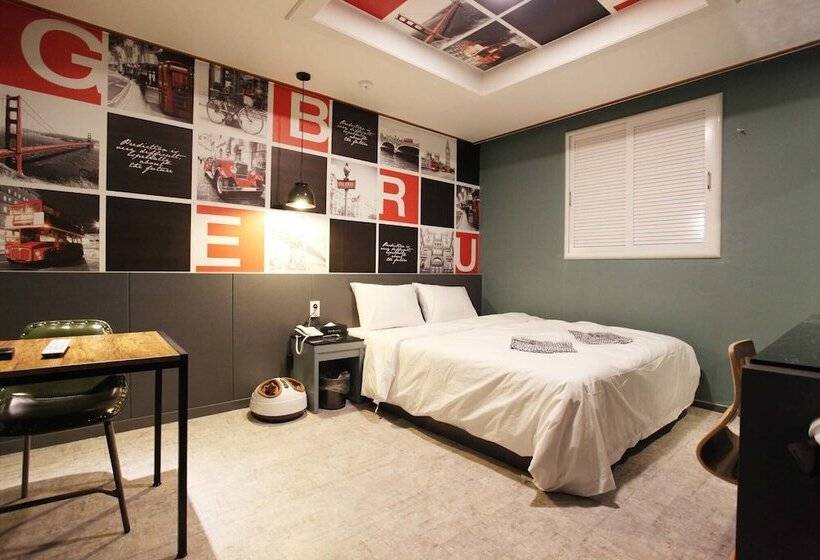 מוטל Indeokwon Bali