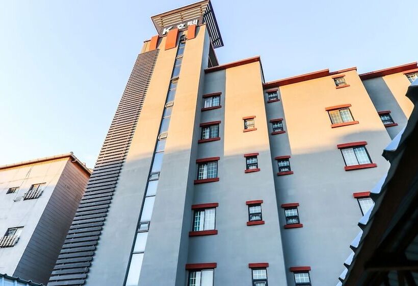 מוטל Jecheon Hotel K