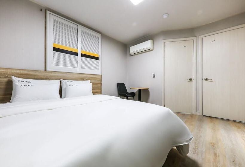 מוטל Jecheon Hotel K