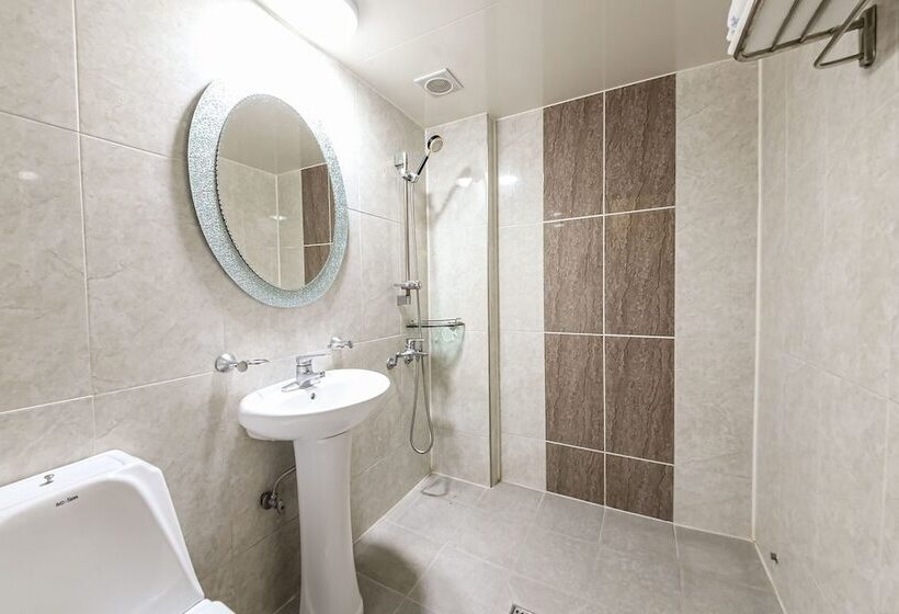 汽车旅馆  Jindo Daedong