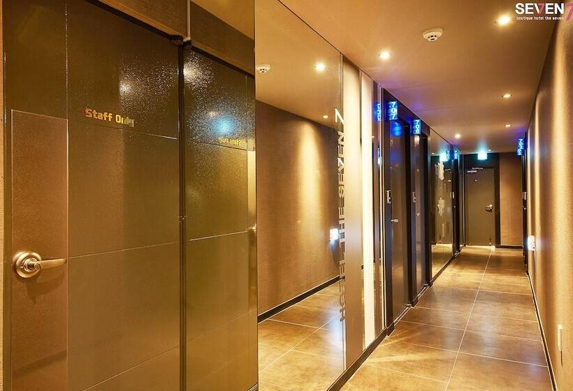 فندق على الطريق Jinju Hotel Seven