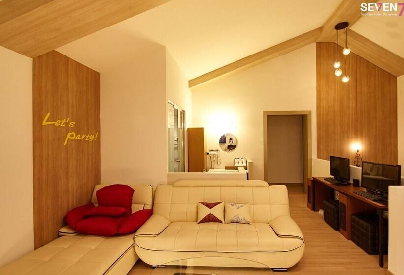 فندق على الطريق Jinju Hotel Seven