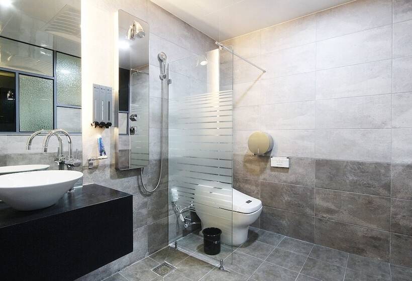 فندق على الطريق Muan Hotel The K