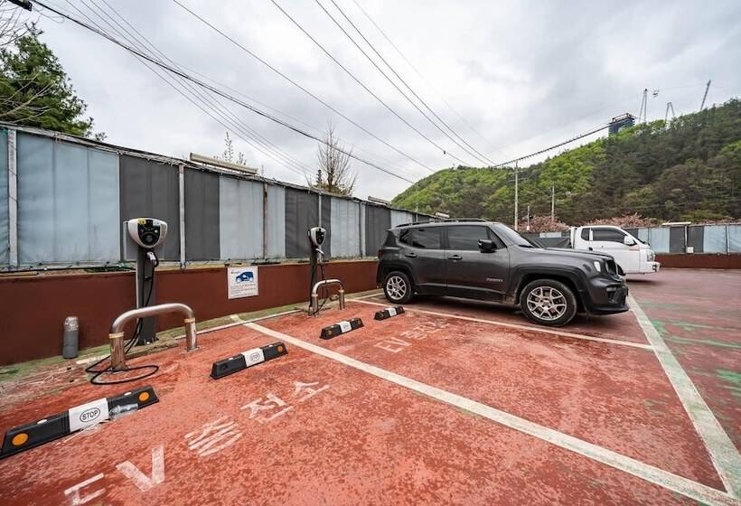 汽车旅馆  Mungyeong Oncheon