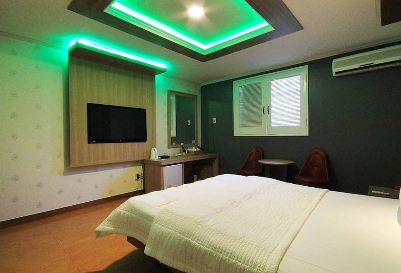 Мотель Namwon Hong Kong