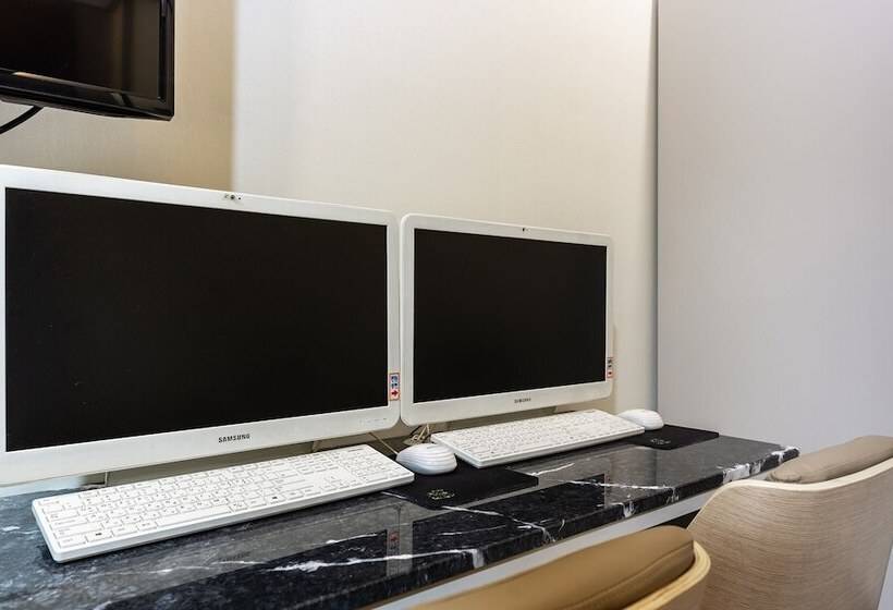 汽车旅馆  Namyangju Praha