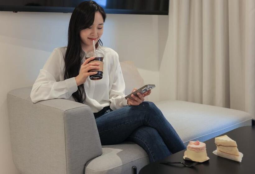 מוטל Osan The Rest