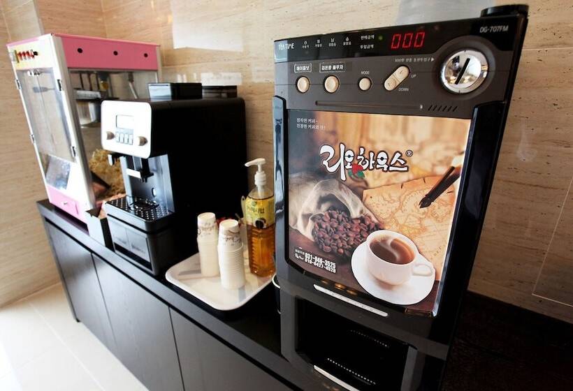 汽车旅馆  Paju Cinderella